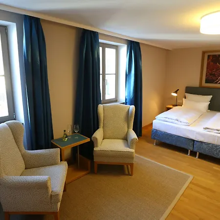 Vogelsburg Hotel