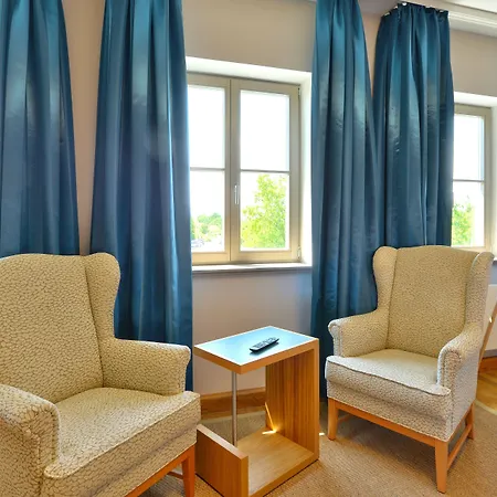 Vogelsburg Hotel 3*