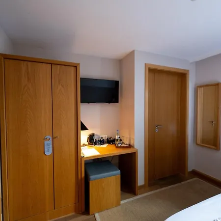 Hotel Vogelsburg 3*